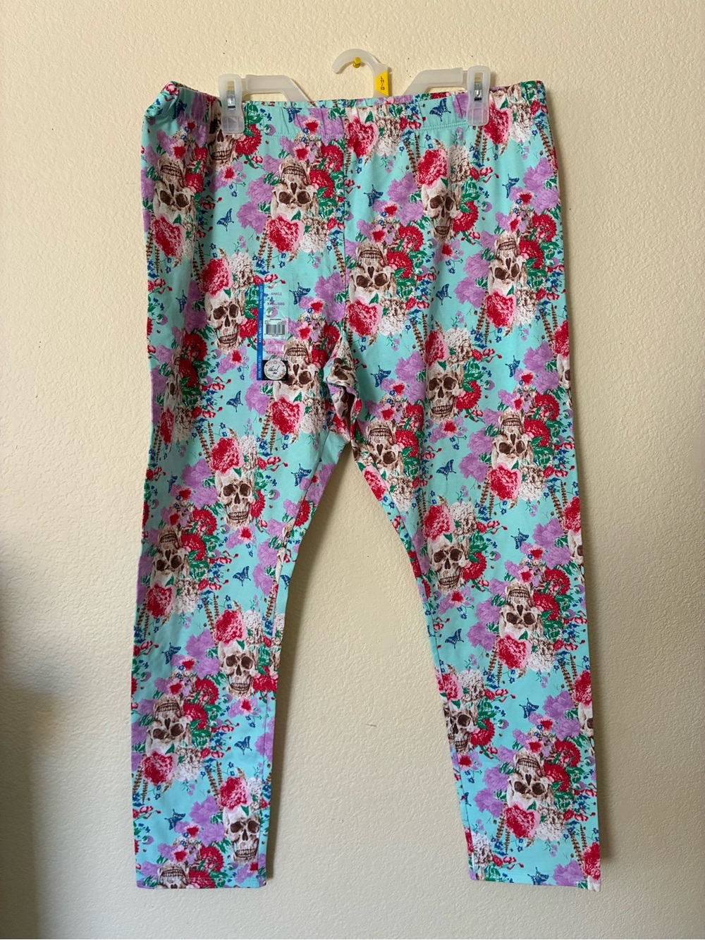Mossimo Supply Co. Aqua Floral Skull Print Leggings
